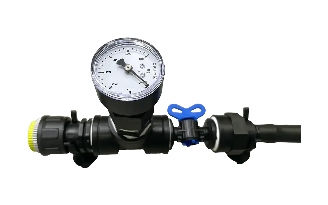 Messgerät zur Bestimmung der Wassermenge bei einstellbarem Fließdruck
