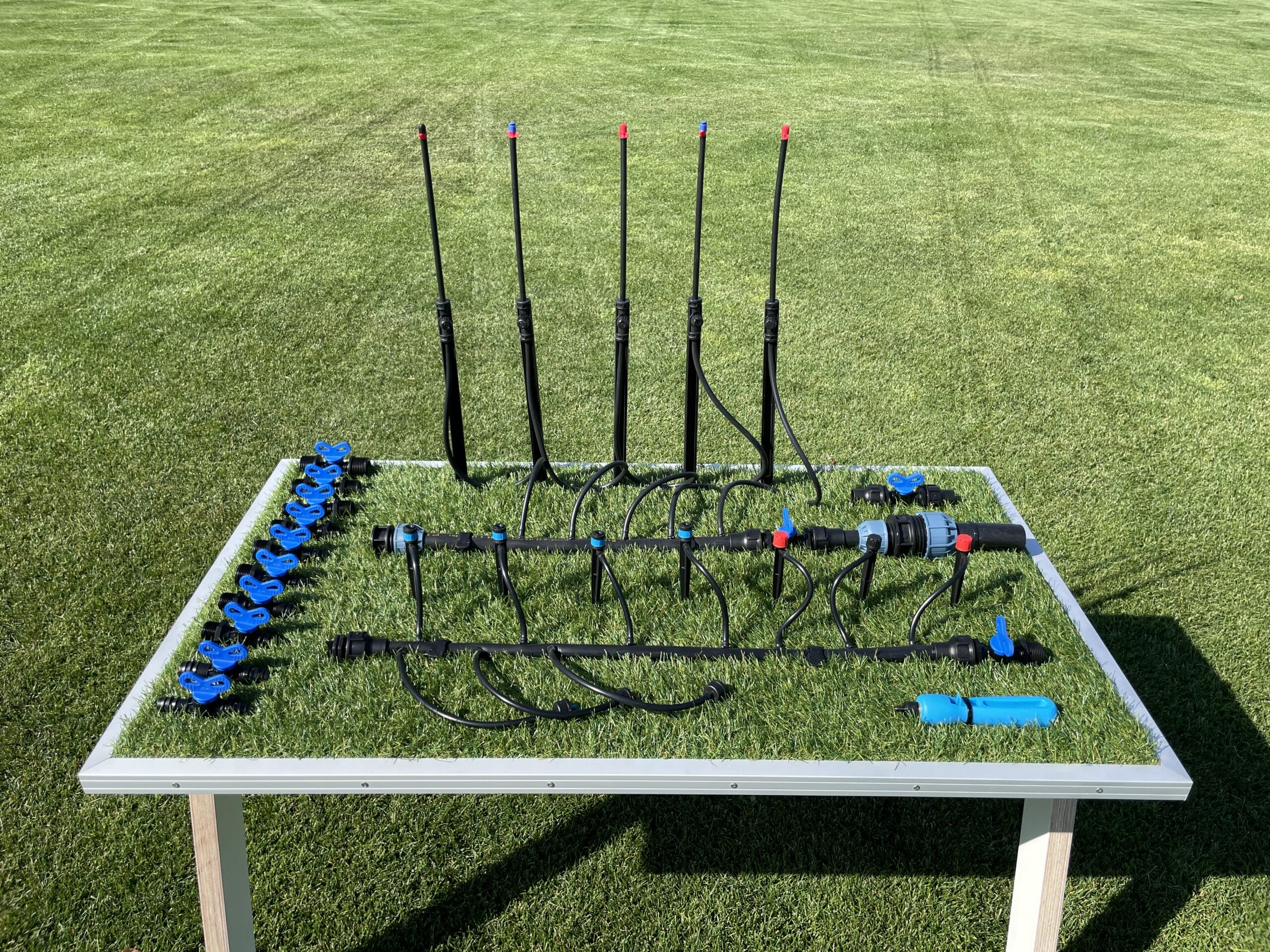 Microbewässerung-Mustertafel für effiziente Gartenbewässerung Microbewässerung-Mustertafel für effiziente Gartenbewässerung